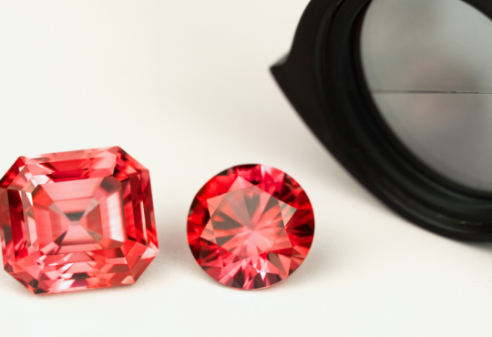 4 Simple Methods to Test Ruby Jewelry Authenticity at Home